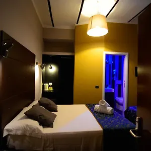 Felice 2*, Rome Italië